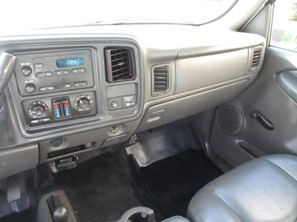 2007 Chevrolet Silverado 3500 Classic REG. CAB 4X4 GAS, CAB CHASSIS... for sale in south amboy, TX – photo 12