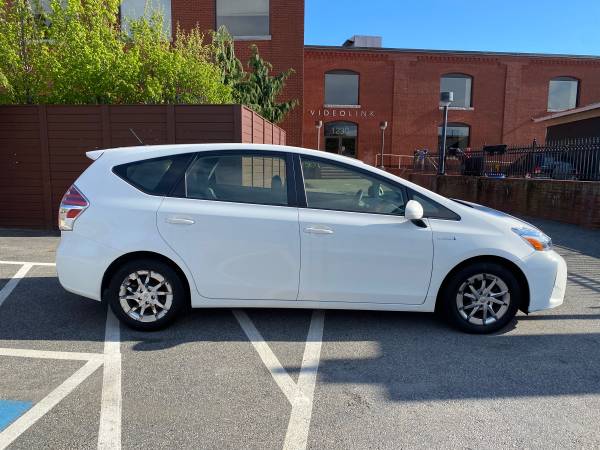 2017 Toyota Prius V for sale in West Newton, MA – photo 6