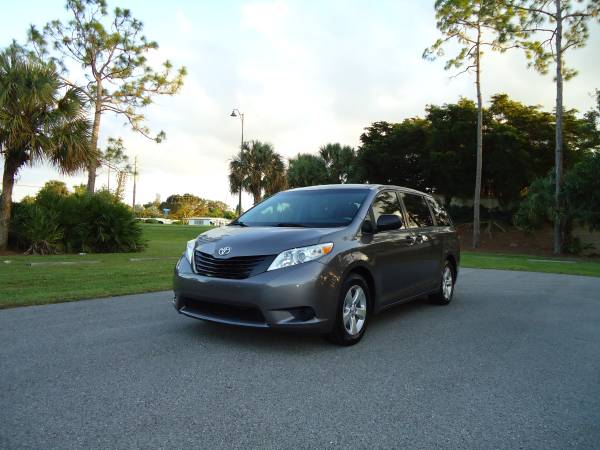 TOYOTA SIENNA LE 2013 ^ RELIABLE FAMILY VAN - cars & trucks - by... for sale in Bonita Springs, FL – photo 6