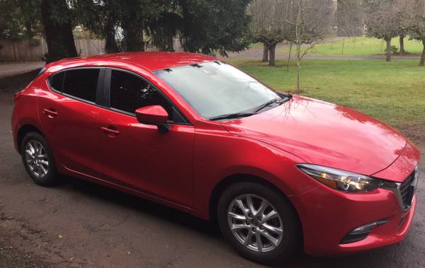 2018 Mazda 3 - Hatchback low miles for sale in Vancouver, OR – photo 3