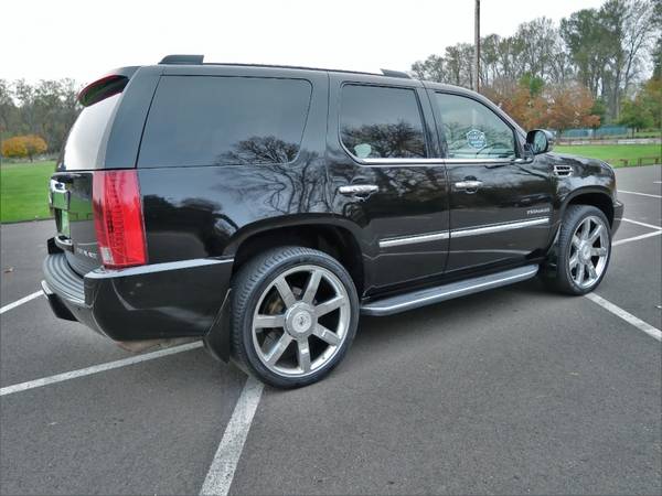 2010 Cadillac Escalade AWD 4dr Luxury - cars & trucks - by dealer -... for sale in Gladstone, OR – photo 3