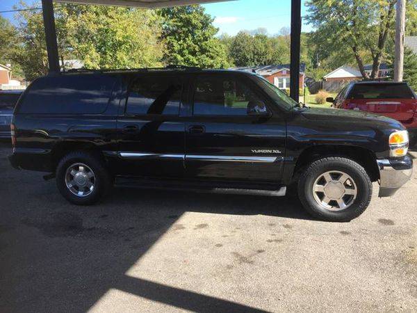 2006 GMC Yukon XL SL 1500 4dr SUV 4WD -Wholesale Cash Prices |... for sale in Louisville, KY – photo 2
