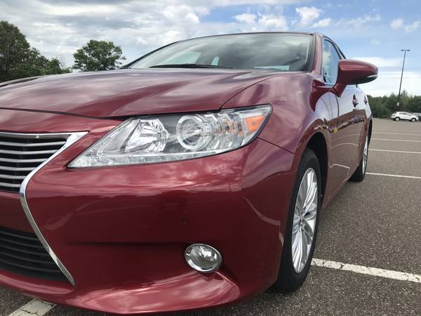 Beautiful 2013 Lexus ES 350! Only 42,000 miles!! for sale in Minneapolis, MN – photo 9