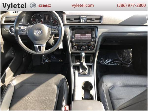 2014 Volkswagen Passat sedan 4dr Sdn 2.0L DSG TDI SE - cars & trucks... for sale in Sterling Heights, MI – photo 12