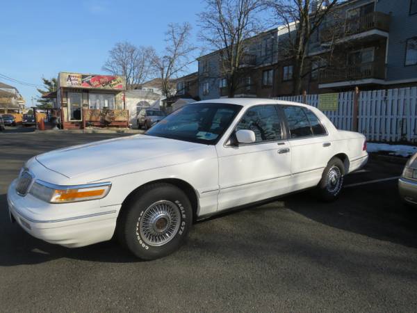 1997 Mercury Grand Marquis GS - - by dealer - vehicle for sale in Avenel, NJ – photo 3