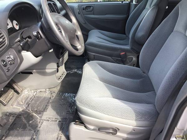2005 Dodge Caravan SXT - Lowest Miles / Cleanest Cars In FL - cars &... for sale in Fort Myers, FL – photo 8