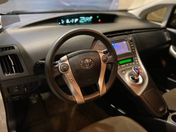 2015 Toyota Prius Package # 2 *Clean Title!* - cars & trucks - by... for sale in Irvine, CA – photo 16