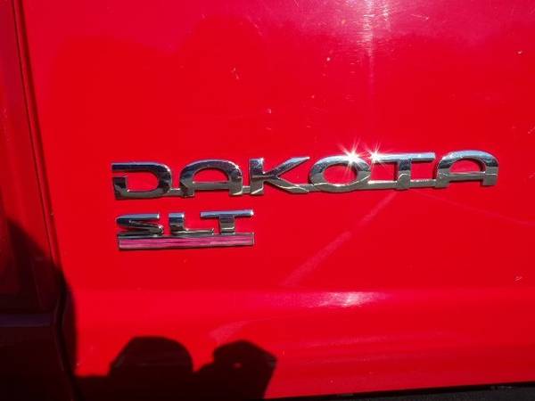 2005 Dodge Dakota QUAD SLT - cars & trucks - by dealer - vehicle... for sale in Johnson City, TN – photo 22