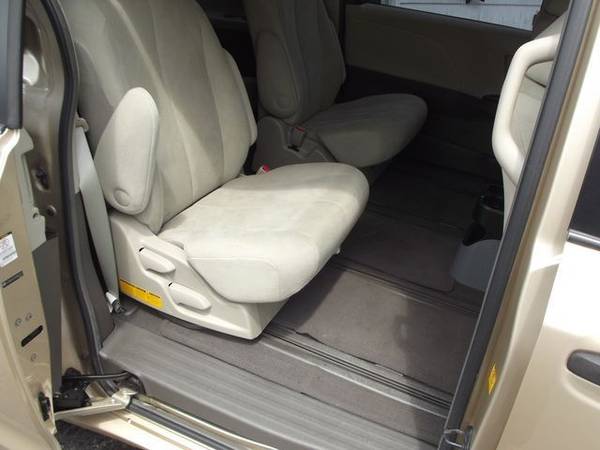 2011 Toyota Sienna: Local 1 Owner, 96k mi, Very Clean for sale in Willards, MD – photo 17