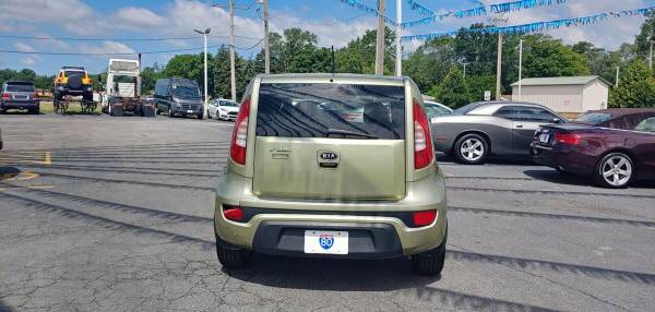 2012 Kia Soul + 4dr Crossover 6M - cars & trucks - by dealer -... for sale in Hazel Crest, IL – photo 4