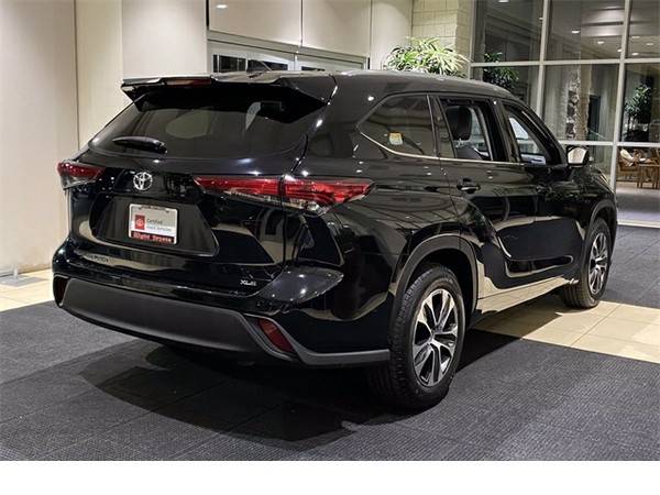 Used 2020 Toyota Highlander XLE/7, 511 below Retail! - cars & for sale in Scottsdale, AZ – photo 5