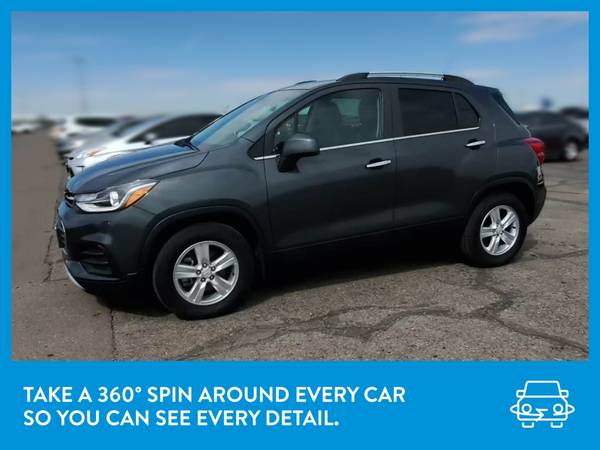 2018 Chevy Chevrolet Trax LT Sport Utility 4D hatchback Gray for sale in Atlanta, CA – photo 3