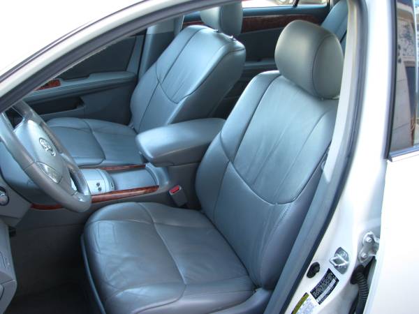 2005 Toyota Avalon XLS 4dr - - by dealer - vehicle for sale in El Cajon, CA – photo 13