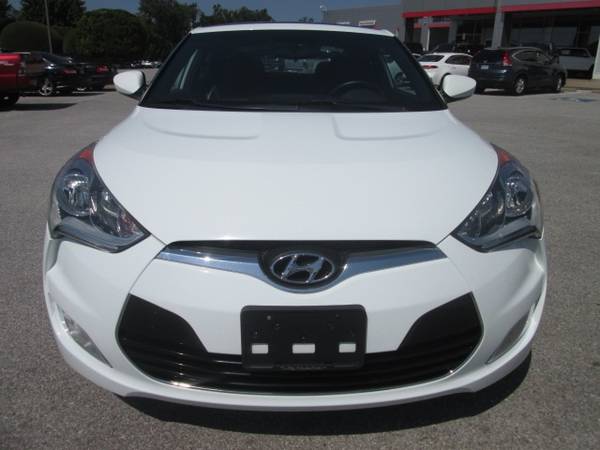 2016 Hyundai Veloster Base coupe White for sale in ROGERS, AR – photo 10