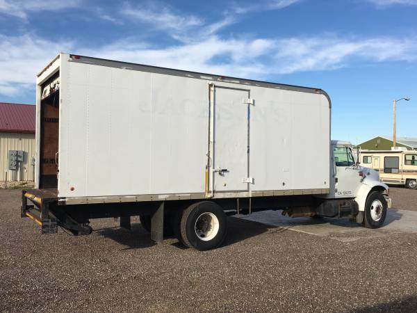 1999 International 4700 53k Miles Heavy Duty Lift Gate and Side Door for sale in Spearfish, SD – photo 4
