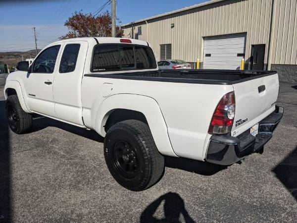 2015 Toyota Tacoma Access Cab 4x4 *Financing Available *Bad Credit... for sale in Knoxville, TN – photo 2