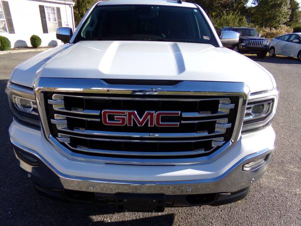 IMMACULATE ONE OWNER 2017 GMC Sierra SLT Z-71 - cars & trucks - by... for sale in Hayes, VA – photo 8