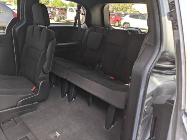 2018 Dodge Grand Caravan FWD 4D Passenger Van/Minivan/Van SE for sale in Waterloo, IA – photo 4