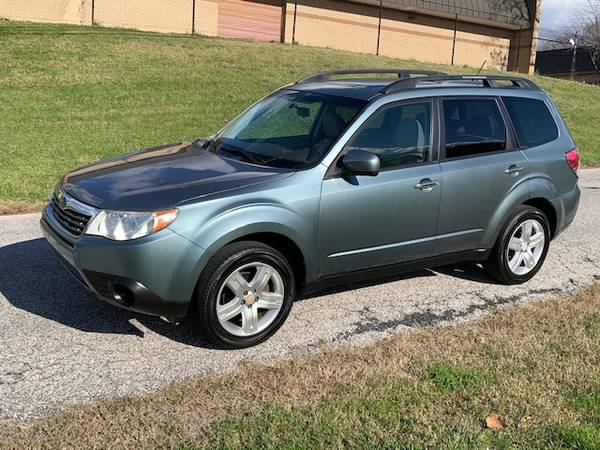 2010 SUBARU FORESTER 2.5X PREMIUM AWD FULLY SERVICED LOW MILES -... for sale in Halethorpe, MD – photo 2