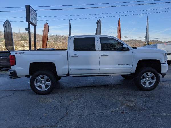 2016 Chevrolet Silverado 1500 LT Crew Cab 4WD - cars & trucks - by... for sale in Knoxville, KY – photo 8