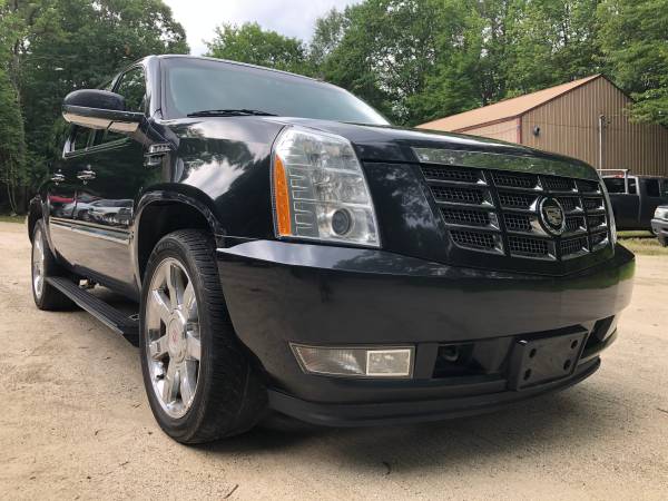 2010 Cadillac Escalade ESV, AWD, Black, Loaded, Seats 7, Dual... for sale in New Gloucester, NH – photo 7