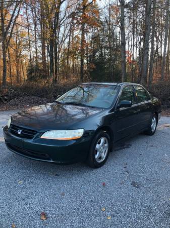 Honda Accord 1998 - cars & trucks - by dealer - vehicle automotive... for sale in Greenville, SC