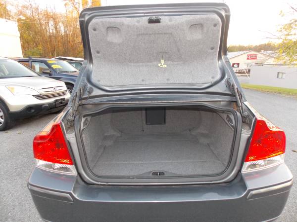 2006 Volvo S60 (low mileage, extra clean, inspected) - cars & trucks... for sale in Carlisle, PA – photo 16
