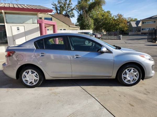 ///2013 Mazda 3i//2-Owners//Automatic//Gas Saver//Drives Great/// -... for sale in Marysville, CA – photo 4