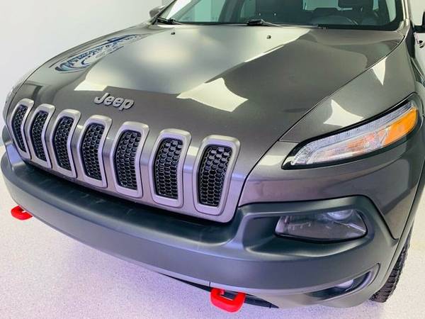 2016 Jeep Cherokee 4WD 4dr Trailhawk *GUARANTEED CREDIT APPROVAL*... for sale in Streamwood, IL – photo 6