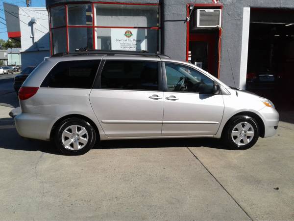 2008 Toyota Sienna LE - cars & trucks - by owner - vehicle... for sale in Frederick, MD – photo 3