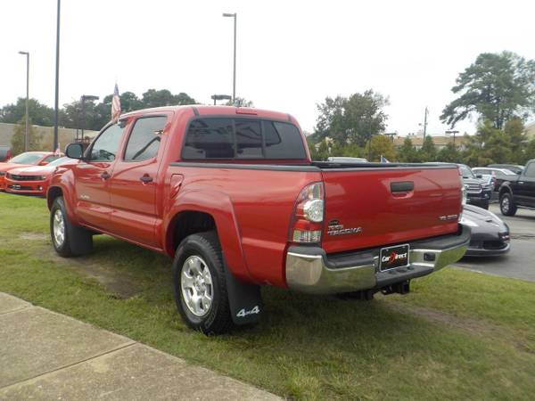 2014 Toyota Tacoma SR5 DOUBLE CAB 4X4, ONE OWNER, MANUAL... for sale in Virginia Beach, VA – photo 5