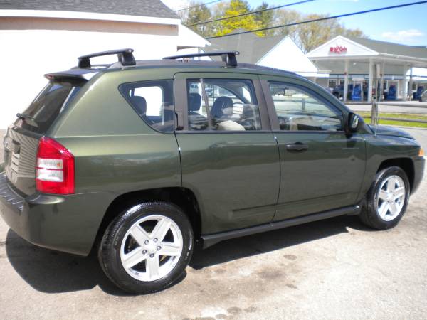 Jeep Compass Low Miles Extra Clean New Brakes 1 Year Warranty for sale in Hampstead, MA – photo 5