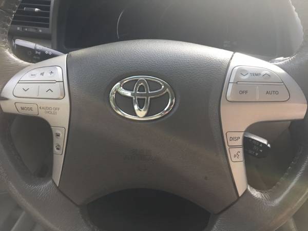 2011 TOYOTA CAMRY HYBRID Leather NICE - Save Big on Gas - 114mo_0dn for sale in Frederick, WY – photo 14