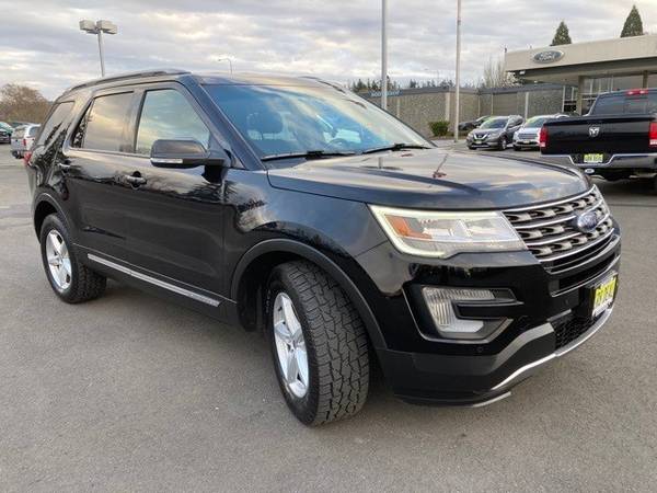 2017 Ford Explorer 4x4 4WD XLT SUV - - by dealer for sale in Bellingham, WA – photo 3