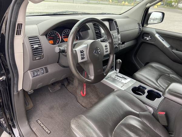 2011 NISSAN PATHFINDER 140K MILES! - - by dealer for sale in Copiague, NY – photo 21