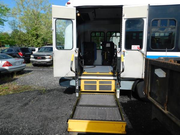 2008 Ford Shuttle Bus - - by dealer - vehicle for sale in Upper Marlboro, District Of Columbia – photo 8