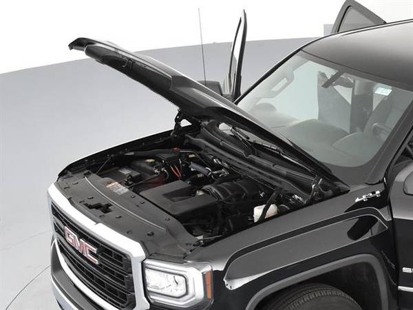 2018 GMC Sierra 1500 Crew Cab Pickup 4D 5 3/4 ft pickup Black - for sale in Arlington, District Of Columbia – photo 4