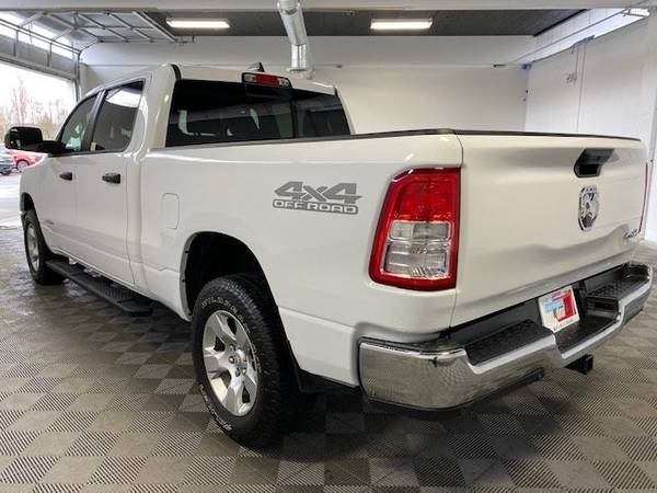 2020 Ram 1500 4x4 4WD Truck Dodge Tradesman Crew Cab for sale in Kent, OR – photo 5