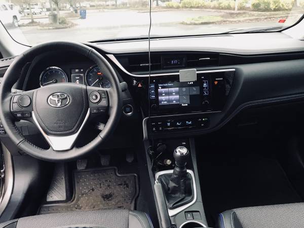 2017 Toyota Corolla SE for sale in Portland, OR – photo 6