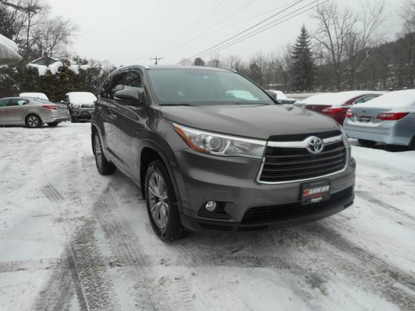 2015 Toyota Highlander XLE AWD V6/THIRD ROW SEATING for sale in Cass Lake, VT – photo 7