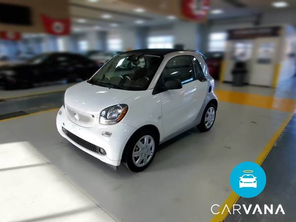 2017 smart fortwo Proxy Hatchback Coupe 2D coupe Silver - FINANCE -... for sale in Boston, MA – photo 3