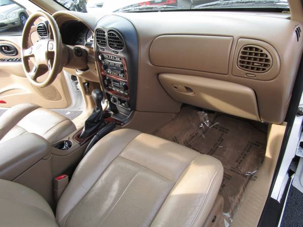 2002 Oldsmobile Bravada AWD *WHITE* 72K MILES RARE FIND !! - cars &... for sale in Milwaukie, OR – photo 17