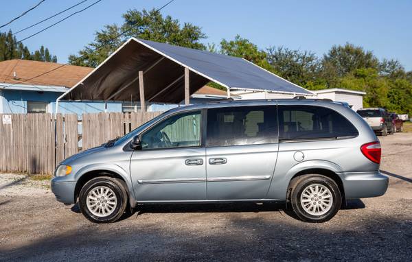 2004 CHRYSLER TOWN & COUNTRY - cars & trucks - by dealer - vehicle... for sale in largo, FL – photo 2