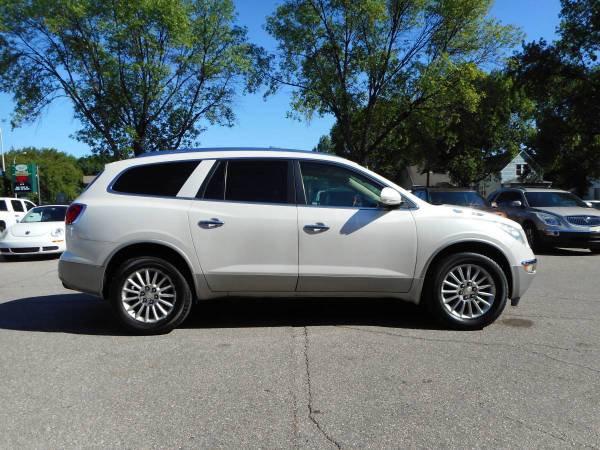 ★★★ 2012 Buick Enclave / New Tires / Leather / Sunroof! ★★★ - cars &... for sale in Grand Forks, ND – photo 6