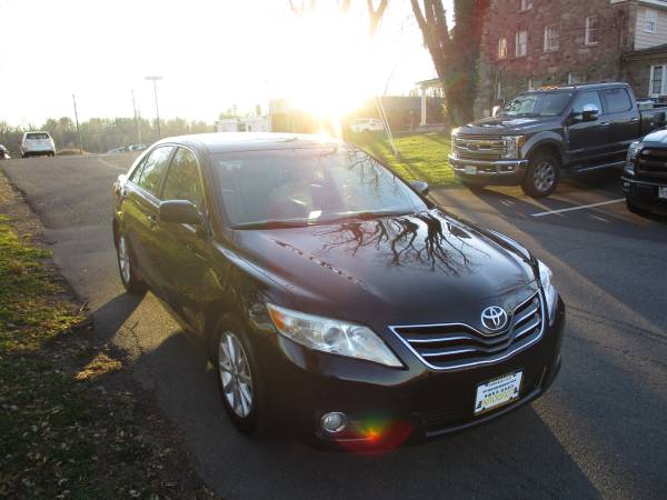 2011 TOYOTA CAMRY XLE (4DR/SD) NAV/CAMERA/HEATED SEATS - cars &... for sale in Leesburg, District Of Columbia – photo 3