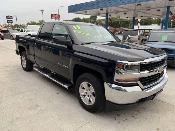 ★★★ 2018 Chevrolet Silverado LT 4x4 / $2900 DOWN! ★ for sale in Grand Forks, ND – photo 4