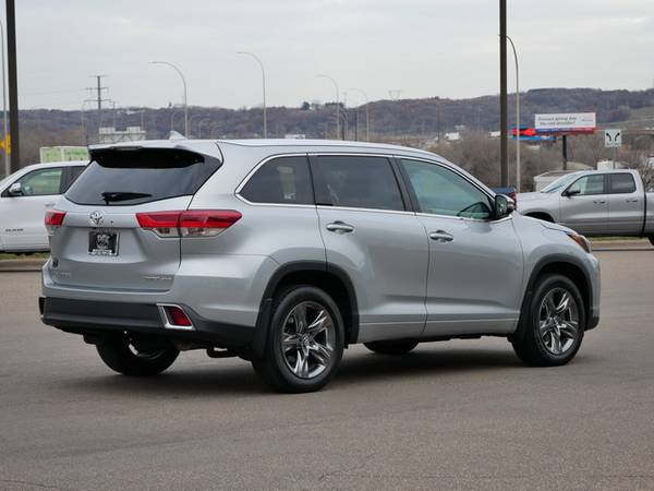2018 Toyota Highlander Limited - - by dealer - vehicle for sale in South St. Paul, MN – photo 5