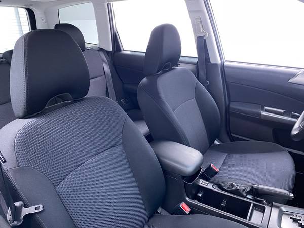 2013 Subaru Forester 2.5X Premium Sport Utility 4D hatchback Silver... for sale in Austin, TX – photo 18
