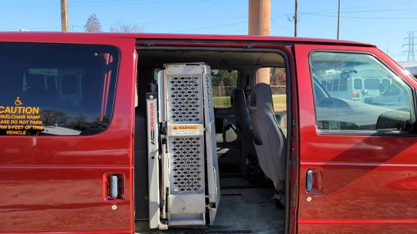 FORD E250 WHEELCHAIR VAN TRANSFER SEAT 53K MILE FREE SHIPING... for sale in Jonesboro, TN
