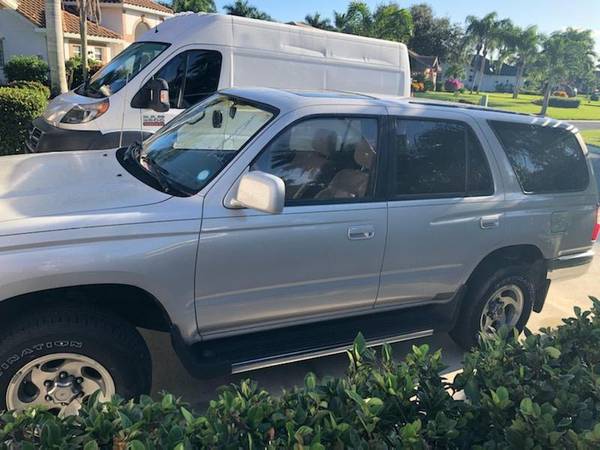 Toyota 4Runner, SR5 - cars & trucks - by owner - vehicle automotive... for sale in Fort Myers, FL – photo 2